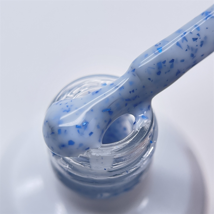 Луи Филипп База камуфлирующая Rubber Base Klubnika №02, 15мл Lui_rubberklubnika02_15