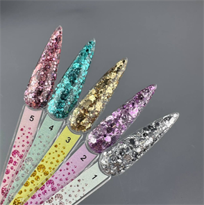 {{photo.Alt || photo.Description || 'BON BON БРЮЛЛИКИ №5 5мл'}}